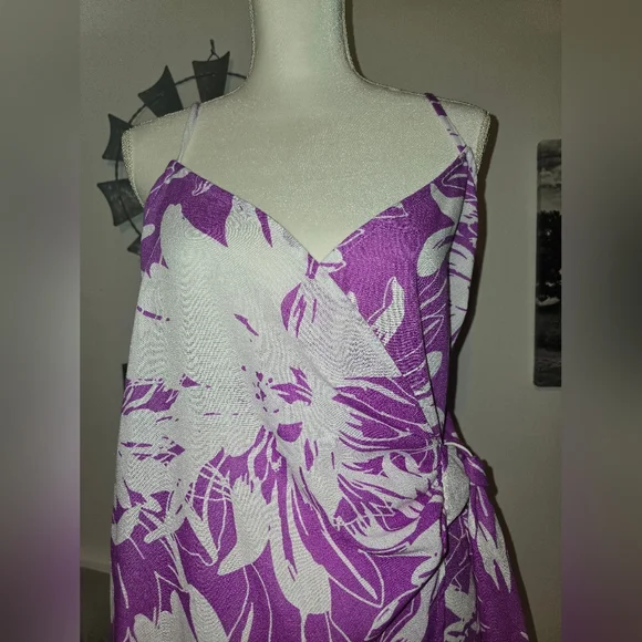 Purple Hawaiian Style Dress Large - Picture 14 of 14
